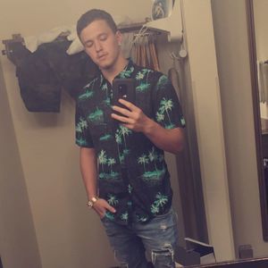 Meet your Posher, Blake